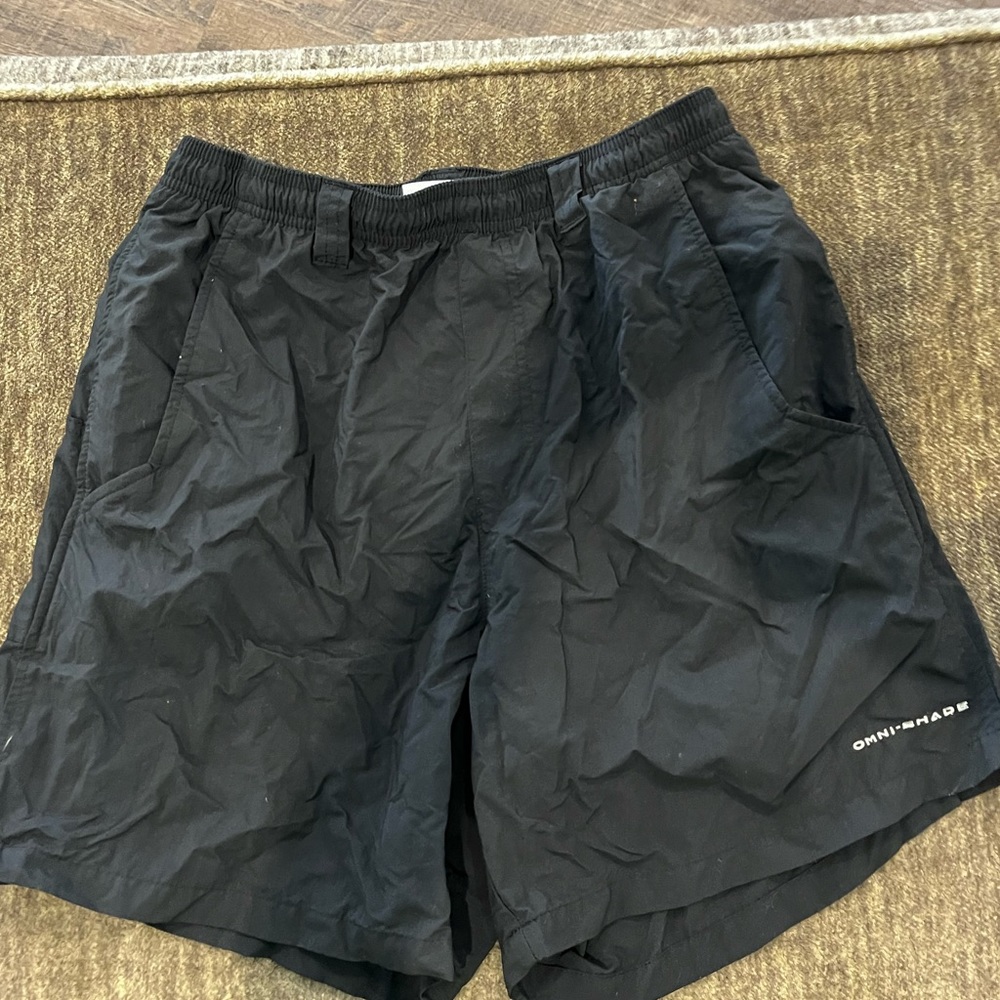 Black Columbia Mens small lined shorts